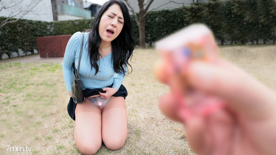 050621-471 成熟的女人玩火跳跃的孩子穿着~我爱变态~在线观看