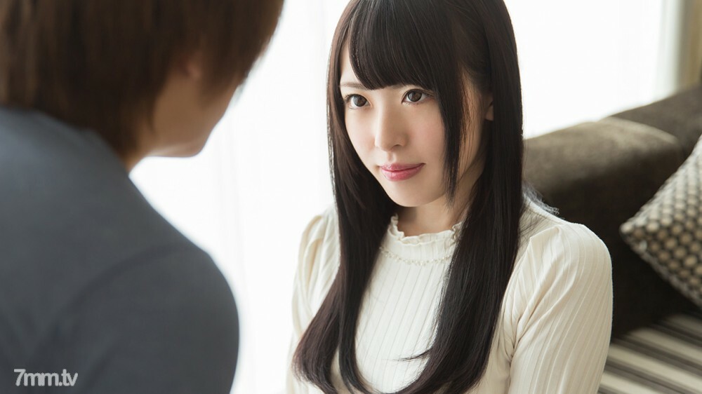 604-IKUMI-01 604-IKUMI-01 干净的脸的黑髮美女的性情/郁美