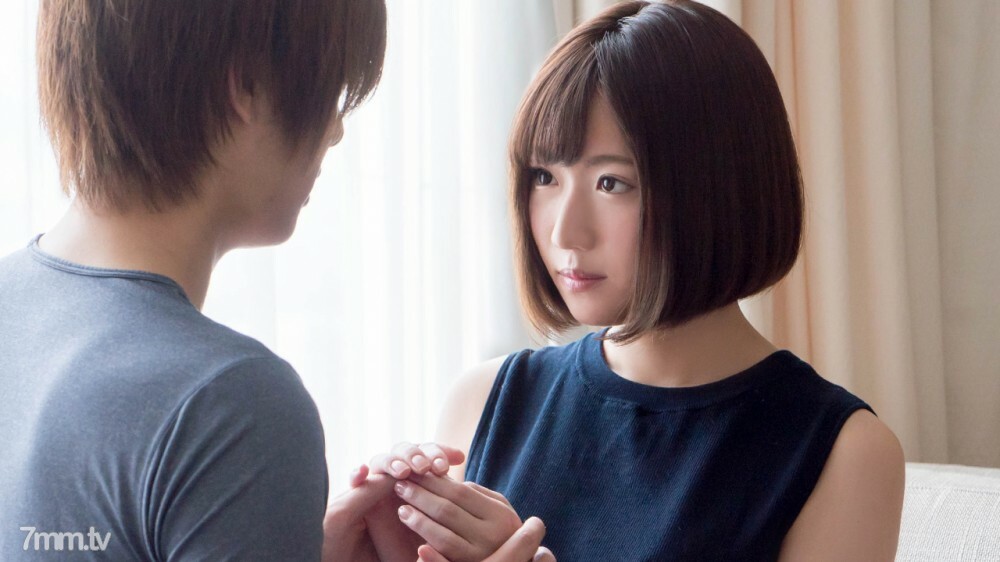 648-MITSUHA-01 648-MITSUHA-01 SEX / 三叶将害羞的剃光女孩的脸颊染成红色