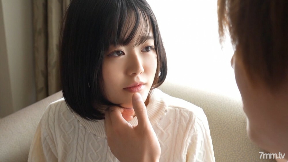 807-NICO-01 清澈的眼睛和黑髮的纯情色少女 / Nico在线观看