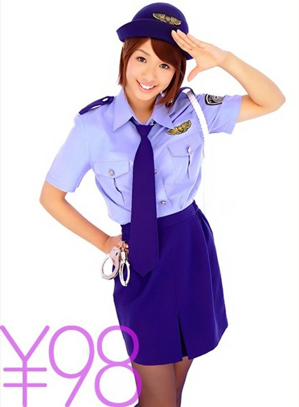 DV-1447 DV-1447 [折扣] Miinana 警察用她的阴户逮捕嫌疑人的鸡巴。以女牛仔姿势摆动臀部。强烈地戳背部姿势，将她发挥到了极致。活塞仍然持续存在，不会停止。川上七海是椅子上的女牛仔在桌子上摆出传教士姿势的鱿鱼，最后是大量倒在脸上。 - 川上奈奈美
