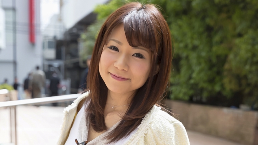 ETQT-163 ETQT-163 接生子睡觉后敏感度上升的人妻！山本先生，28岁，利落的裙子开衫好看的少妇！与产后鸡巴疼痛的妈妈在车里飞溅的汗水和果汁做爱！