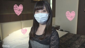 FC2-PPV-1010695 ★ 第一槍 ☆ 性感長槍男人女人 Yuzupon 19 歲 ☆ 討厭的女孩，長著一張可愛的臉，已經有 100 名男性經驗豐富的人 ♥ 我生前第一次和鋼鐵俠射精♥ 與 ♥