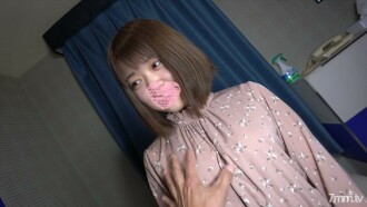 [First shot] [Creampie] Short stature 145 cm with a charming personality Bright F cup SEX-loving beautiful girl JD makes her face bright red and is shy, but when she is pierced in the back of the pussy, it gets caught in seconds, because it is a safe day Creampie OK with a smile