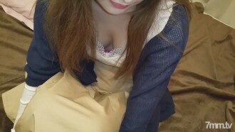 [Individual] A beautiful young wife who was dazzled by repayment escape violates the raw vagina that she hates with another stick.