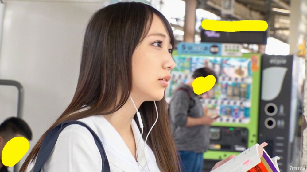 FC2-PPV-1273552 FC2-PPV-1273552 << 限定>> [Train Chikan] [Creampie SEX] 奶油色原液考生#3