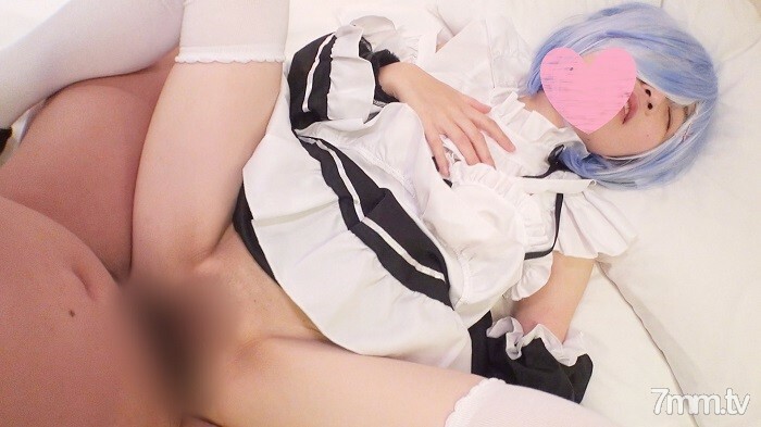 【無・素人個撮】コスプレ作品第三弾！アニメ声の乱れた喘ぎがエロすぎる身長がめちゃちっこいシングルマザー！拘束し吊るしお仕置きプレイから全身リップご奉仕プレイ！アニメ声で淫語全開の中出しセックスが最高！
