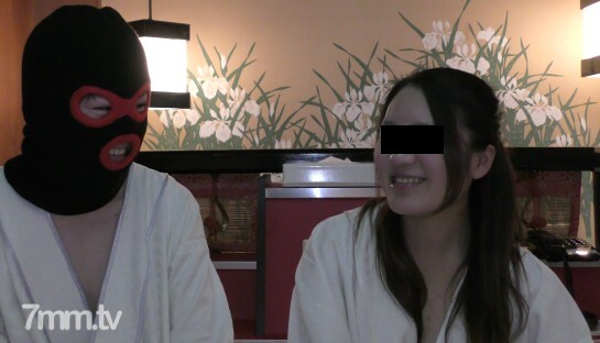 FC2-PPV-1301792 【个人拍摄】季异国美女三木！一个 20 岁的剃光女孩挑战她人生中的第一个奇闻趣事！在线观看