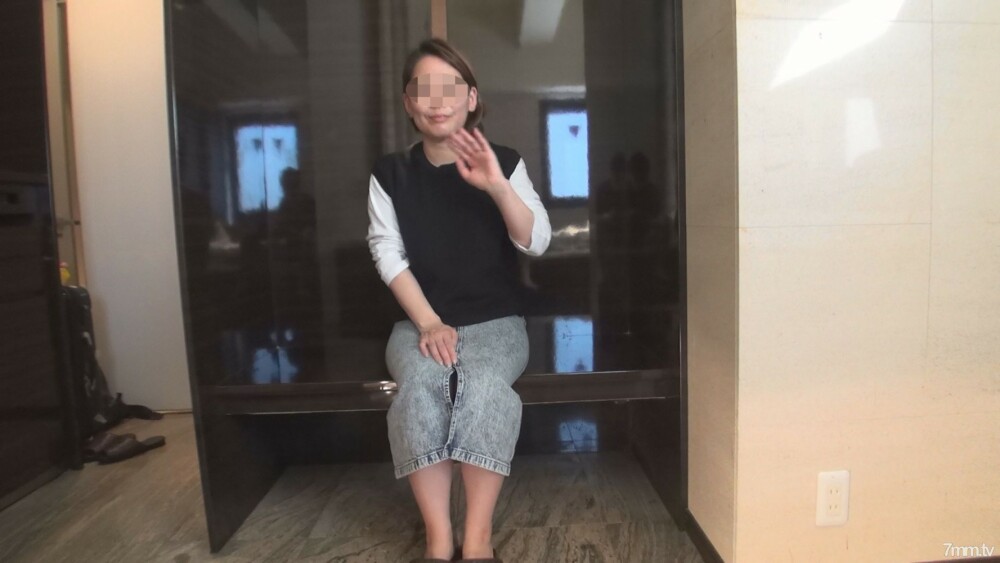 【初撮り】米農家の田舎嫁　４５歳の超美尻熟女　二人の子持ち☆ＮＥＷペット人妻に中出し】「農家に嫁いで２０数年、今日は浮気しちゃうね」　高画質ＺＩＰ付き