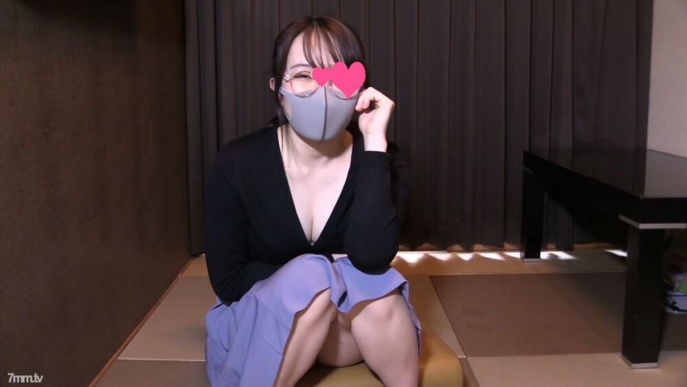 FC2-PPV-1325156 FC2-PPV-1325156 【个人拍摄】95㌢G罩杯眼镜OL中出SEX♂推倒睡背3连死！