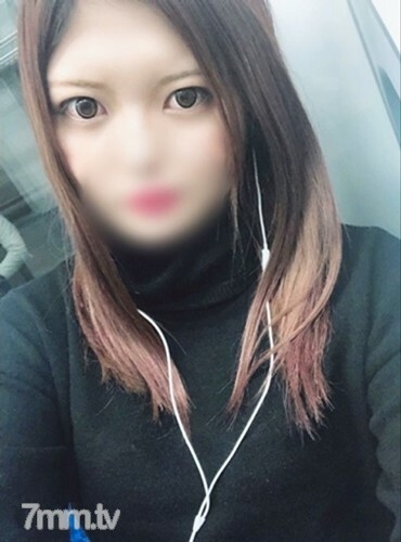 FC2-PPV-1379007 [未经审查] 我带了一个有男朋友的 20 岁女孩，但如果我不明白也没关係（我做了阴道射精，因为它看起来像个婊子）在线观看