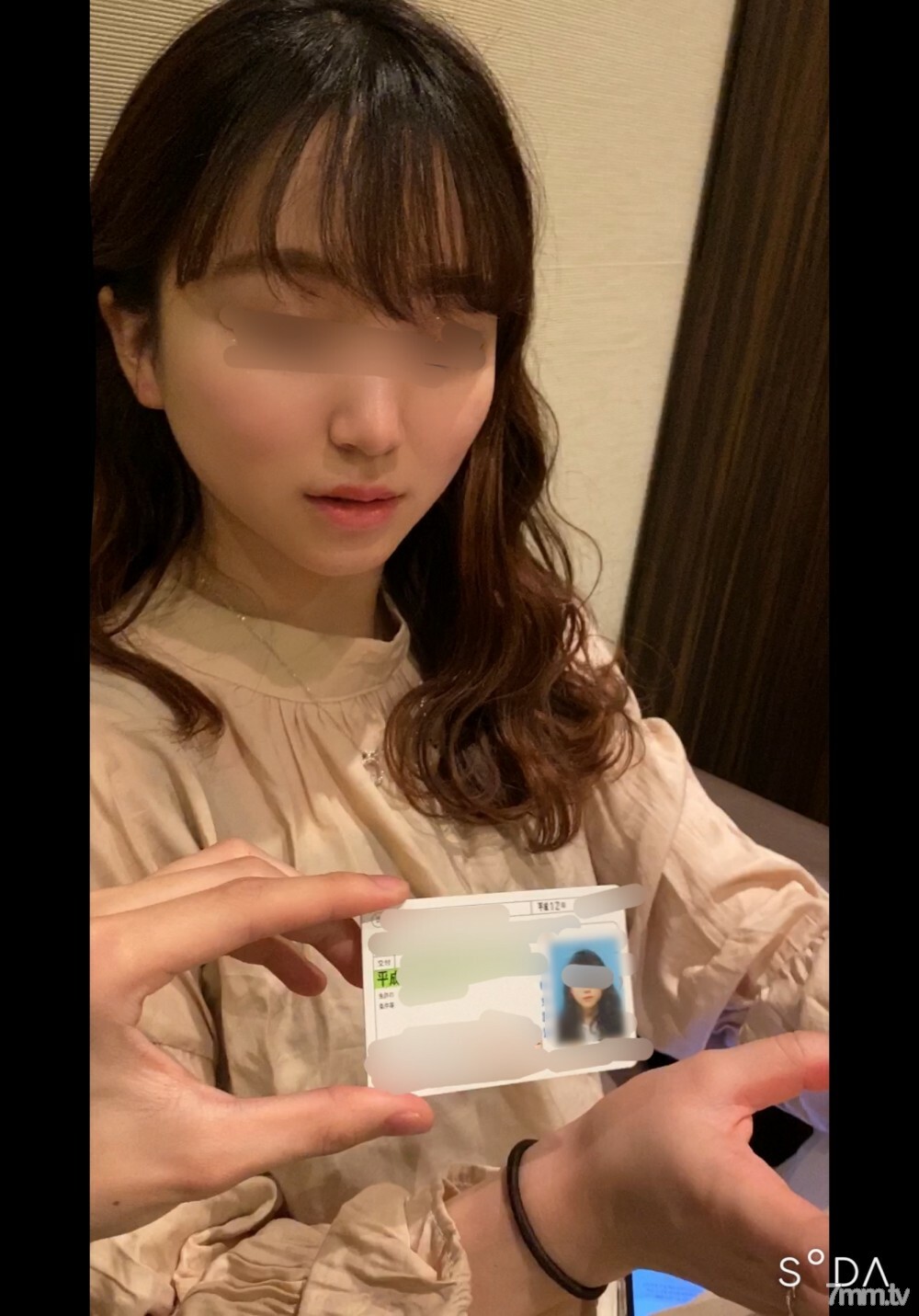 FC2-PPV-1379681 * 限时美臀美颜学员生生不息（41 分钟） * 提供照相亭和身份证在线观看