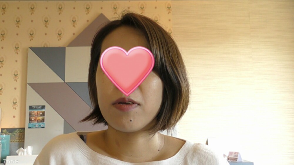 FC2-PPV-1380475 Saori 25 岁美丽的姐姐!为即将结婚的美丽女人中出!这次我要在我生病的时候给我姐姐打电话!在线观看