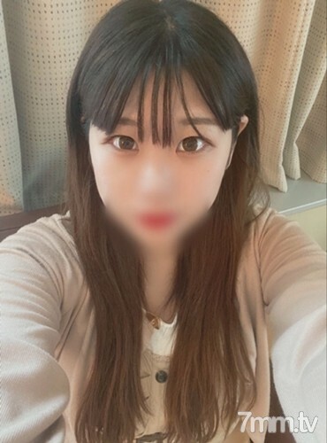 FC2-PPV-1385923 特别2980→1980p直到1日！[未经审查]一个在IT系统工作的漂亮女孩，性格有点自然（我做了阴道射精，因为它似乎很生气）在线观看