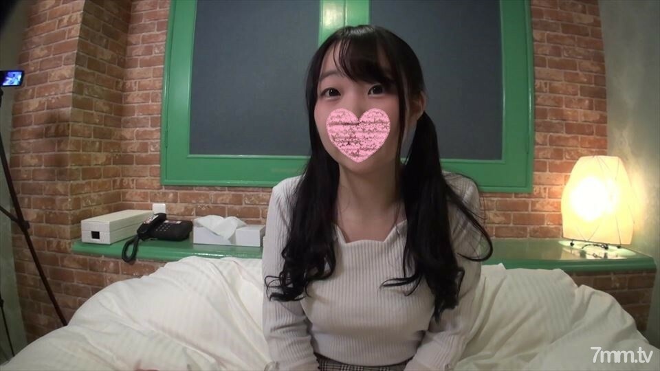 FC2-PPV-1386732 [第一枪] [外观] 将鸡巴拧到（当时）活跃的大学生 Mechakawa 美女的小猫的极限的中出性爱，令人印象深刻的新鲜皮肤粘在触摸它的指尖上！ !!在线观看