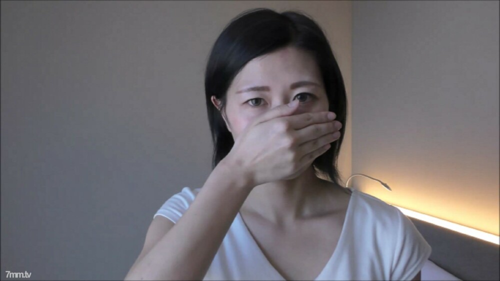 FC2-PPV-1403254 【个人拍摄】第一枪！ Mika 21 岁女大学生★ 一个美丽的女人，一个很好的敏感度充满透明度的女人抽筋了很多次，最后一次是在剃光的阴部阴道射精！在线观看