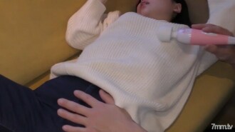 FC2-PPV-1407911 【个人拍摄/套装销售】28岁苗条老婆託付孩子，沉浸在另一根棍子里