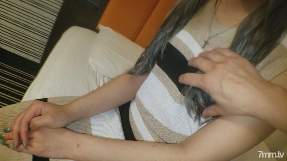 FC2-PPV-1427555 ●● 街上美容师学徒第二轮阴道射精在线观看