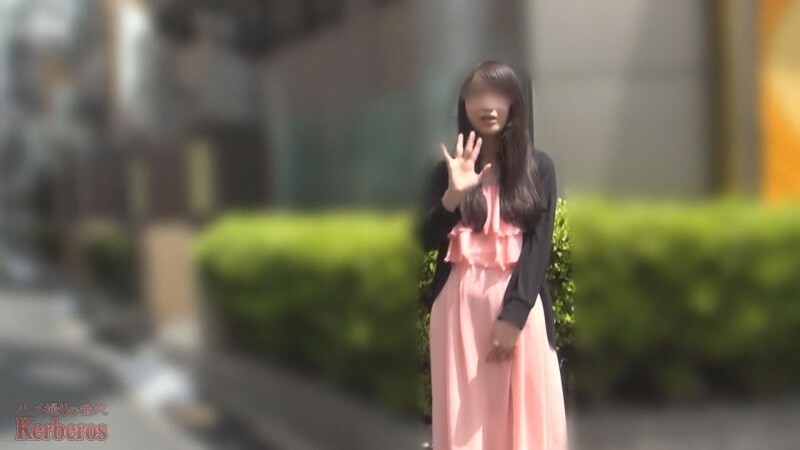 FC2-PPV-1506536 [无码x私拍]出租她在打折活动，所以当我尝试将它与拍摄选项一起使用时，出现了一个不友好的文学**... [#Chipai]在线观看