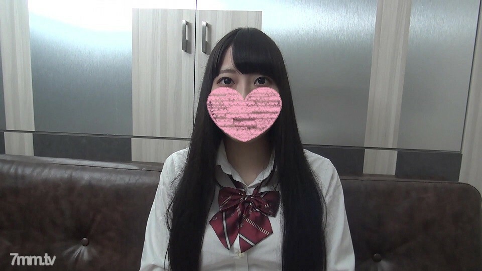 FC2-PPV-1528299 * 2980 → 1980 第一枪♥ 完整登场！一个巨大的下巴被拧进一个皮肤白皙的美丽乳房的小猫和大量的阴道射液☆[个人拍摄]在线观看