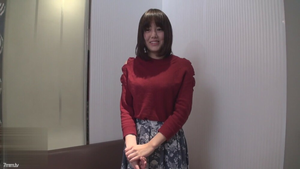 FC2-PPV-1534555 [无/业余] 20岁漂亮的白眼女郎和可爱的20岁女主播在害羞的同时渐渐感觉...♥最后我内心都快哭了...在线观看