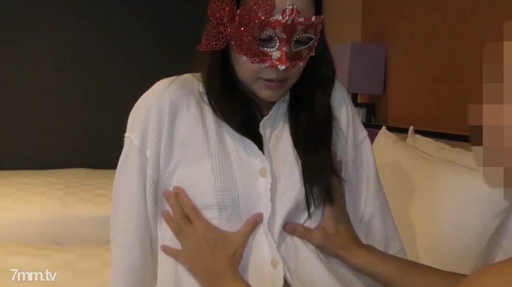 FC2-PPV-1541845 [个人拍摄/套装销售] 因羞耻而失去自尊的名人年轻妻子 SEX / 狂欢在线观看