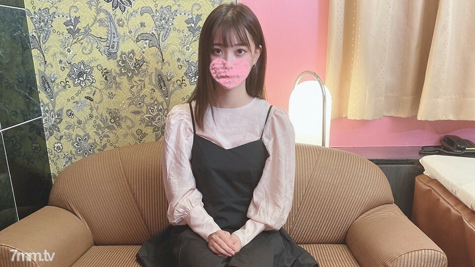 FC2-PPV-1560667 第一枪❤️ 白皙F罩杯JD ❤️ 看到眼前铺天盖地的美女，精子无限！ 【自拍】在线观看