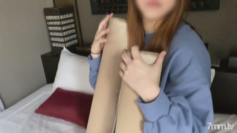 FC2-PPV-1562499 数量有限 [未经审查] 以我自己的节奏向那个 19 岁的孩子用唾液口交和阴道射精连续射精（59 分钟）在线观看