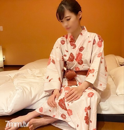 FC2-PPV-1619785 数量有限 1000 PT 关闭！ 【和最先出现的那个Fcup美人魔女老婆去讨厌的泡温泉】在老公不知道的地方，和真心相爱的浴衣美女老婆一起受孕！请欣赏漂亮的女巫妻子。在线观看