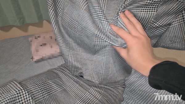 FC2-PPV-1643460 [奇闻趣事] 外遇伴侣的超厚棒与阴道射精后回家的丈夫在线观看