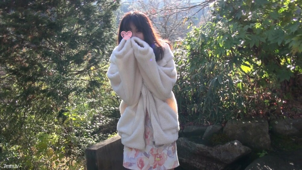 FC2-PPV-1660590 ☆半价活动☆户外曝光！敏感苗条美丽成熟的女人被强行取出和阴道射精性爱！骯脏淫荡的女人害羞而且会喷♥在线观看