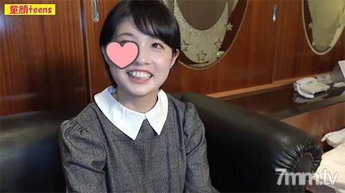 FC2-PPV-1684470 FC2-PPV-1684470 天真美少女与经验丰富的人第一次在螺纹阴户中出[私拍]