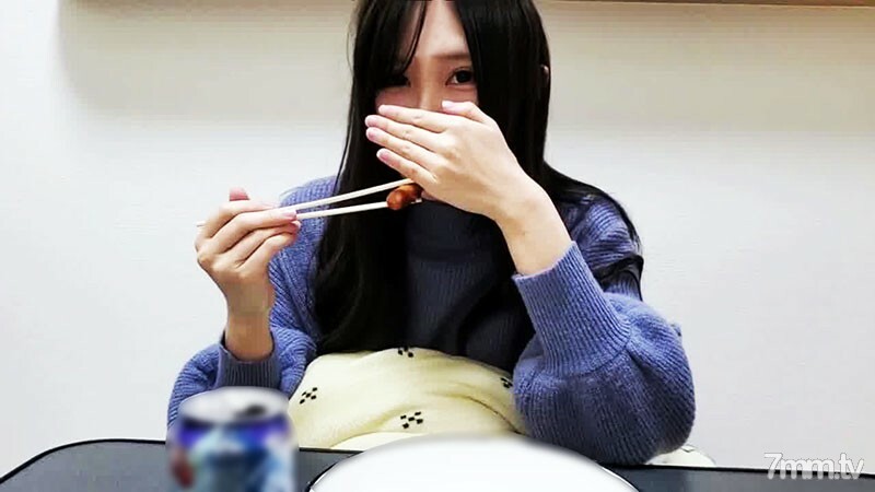 FC2-PPV-1697756 [否] ♯ 白皙的山系前女友，美腿。我在床上调情，做了前女友的阴道射精。在线观看