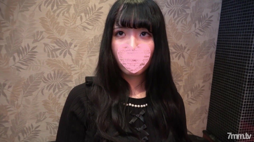 FC2-PPV-1726357 【实录】我把大人的严谨教给了呆板天真的P-active女生。在线观看