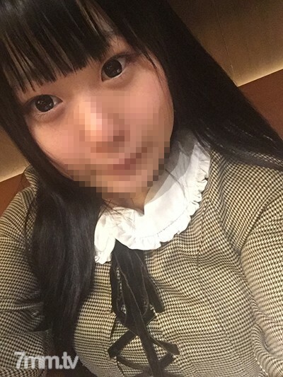 FC2-PPV-1728678 [没有出现] 萝莉丰满剃光活跃女大学生的原始阴道暨枪 Gachiyaba 视频 ☆ 串烧恶魔小便大规模播种在一个严重敏感的猫 [个人拍摄]在线观看