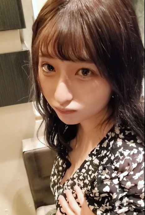 FC2-PPV-1761875 女播音员年级19岁I杯少女奇闻趣事在线观看