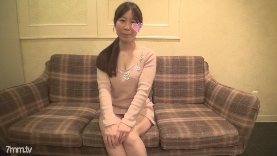 FC2-PPV-1867157 ☆ 大屁股美女摄影师连续两次阴道射精☆ 「我比老公赚的多」☆ 有孩子的家庭主妇舔了一个金球包，屁股上有个洞☆在线观看