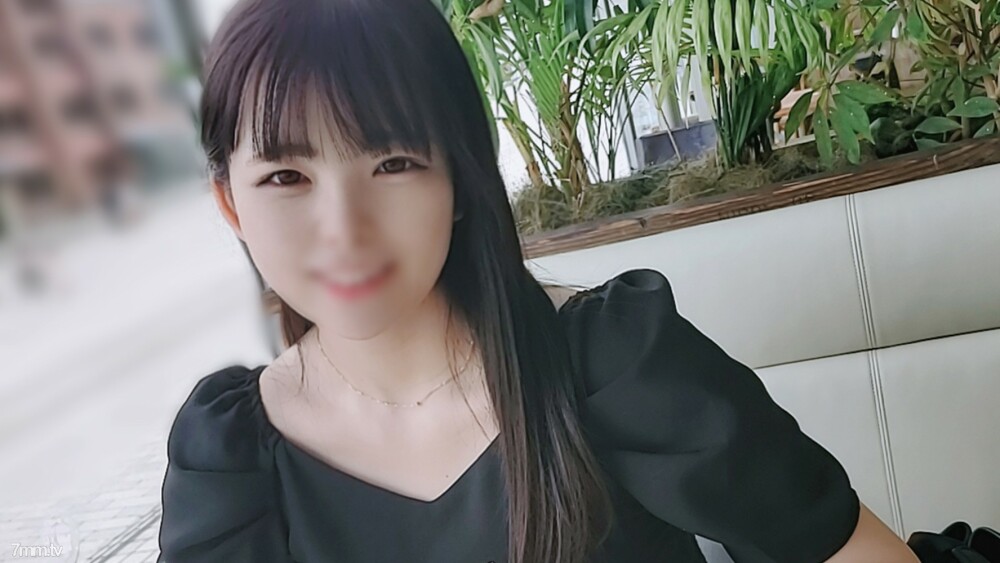 FC2-PPV-1867833 第一枪！ !!数量有限 [未经审查] 第一次与整洁丰满的女士在横滨约会！在美丽的樱桃色生殖器中出！ !! （第1部分）在线观看