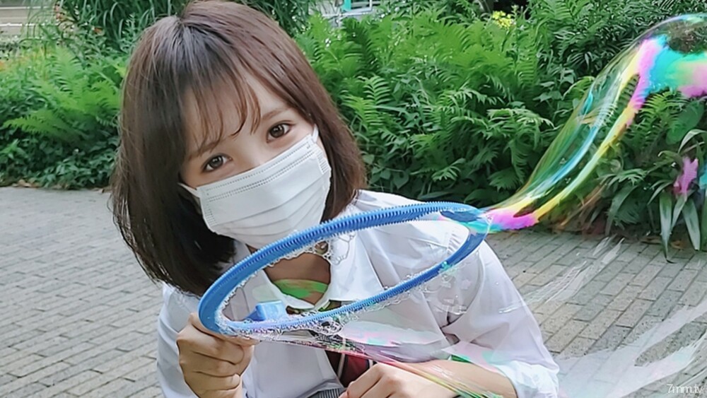 FC2-PPV-1883004 第一枪！ !!数量有限【未删减】“老师……我真的不是那种孩子。” 美少女的孤独感和背影。二年级阴道暨射向无可争议的优等生！ !! （故事片）在线观看