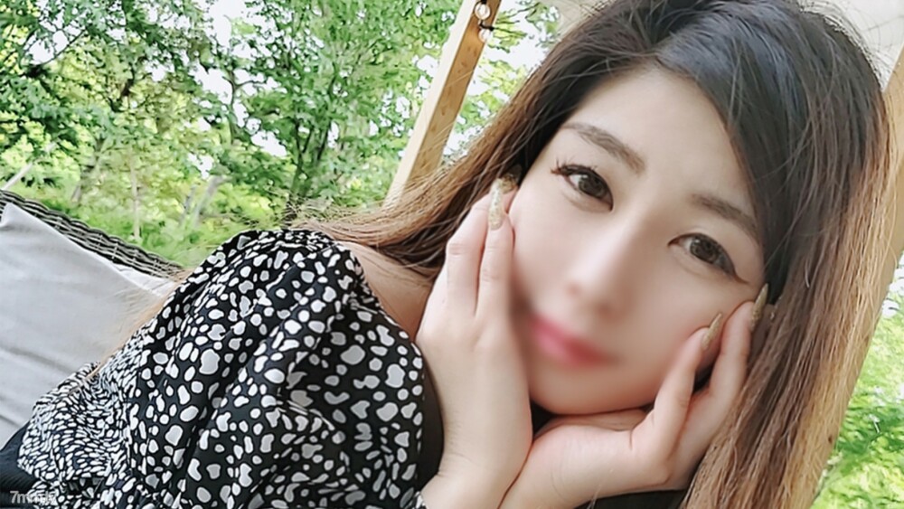 FC2-PPV-1891788 第一枪！ !!数量有限 [未经审查] 向 Husky Voice 的超级讨厌的美甲师两次中出！ !! （故事片）在线观看