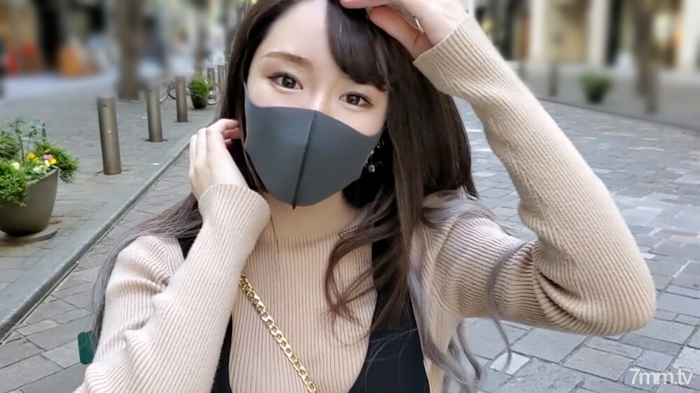 FC2-PPV-1904471 第一枪！ !!数量有限 [未经审查] 在下班回家的路上通过说服时尚活跃的服装店员中出！ !!在线观看