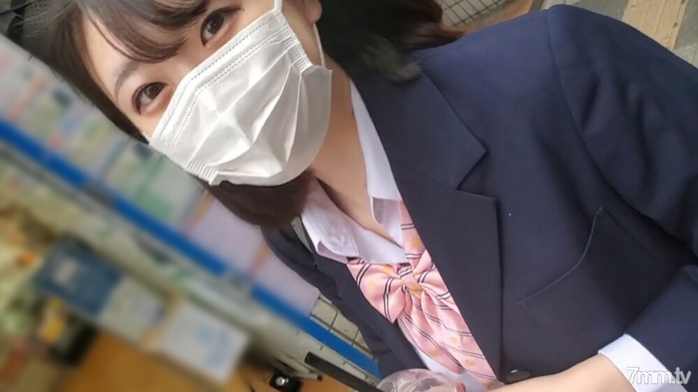 FC2-PPV-1943720 [未经审查] 淫荡阴道暨射击属于欢呼俱乐部的Ecup 美少女！ ！！在线观看