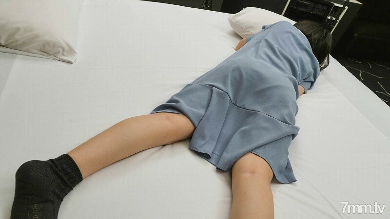 【個人撮影】第67撮かのん18歳は剛毛地味子！淫語連発確かな満足！淫毛の奥に隠れた淫膣子宮に人生初の特濃生臭ザーメン中出し【虎山円光】