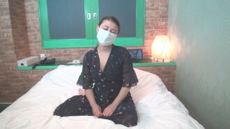 [First time shooting] If we get caught, we'll break up! An ugly but active comedian married woman gets creampied three times ☆ "I'll use what happened today as an erotic joke" [Personal shooting] ZIP included