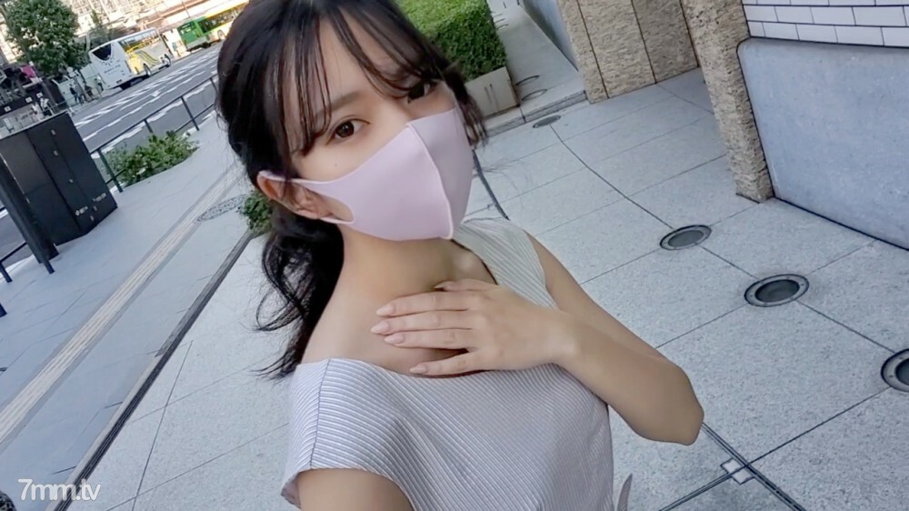 FC2-PPV-2195395 第一枪！ !!数量有限！ [未经审查] 无辜的学校马尾辫黑髮大学生！它看起来很漂亮，但它的鬃毛很紧......我不禁感到尴尬，这是阴道射精“第1部分”！ !! （口交现场出现）在线观看