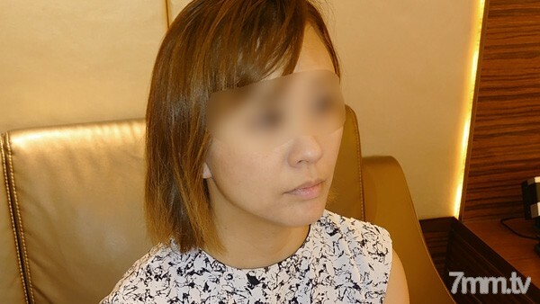 FC2-PPV-2315214 [个人拍摄] W 事件已婚妇女仍在继续......与吞噬生殖器的慾望暨射击的性爱 [业余奇闻趣事 90 分钟长 Ver]在线观看