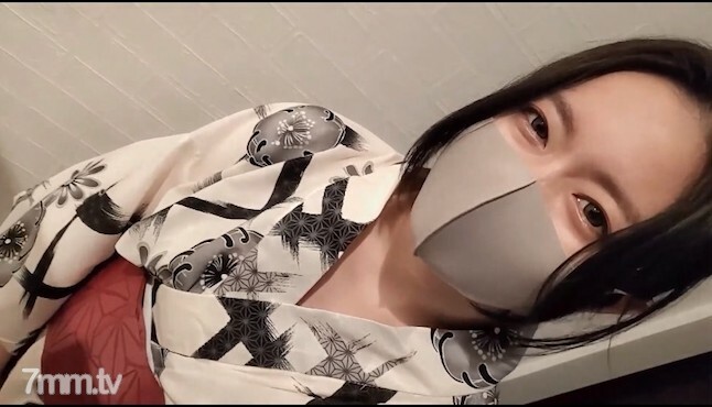 FC2-PPV-2441332 我拍了一个 20 岁美丽女孩的奇闻趣事，她是在一个着名应用的暑假派对上介绍的。在线观看