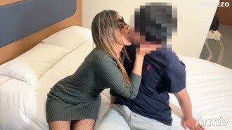 フォロワーのデカチンM男クンを痴女るも、デカチン挿入されると、イカサレまくる人妻！「あ’’あ’’あ’’あ’’っ、おぉふっ、はぁっ、ち○こ、、きもちぃいぃっ」Sだったはずが完全にM化してメス堕ち！