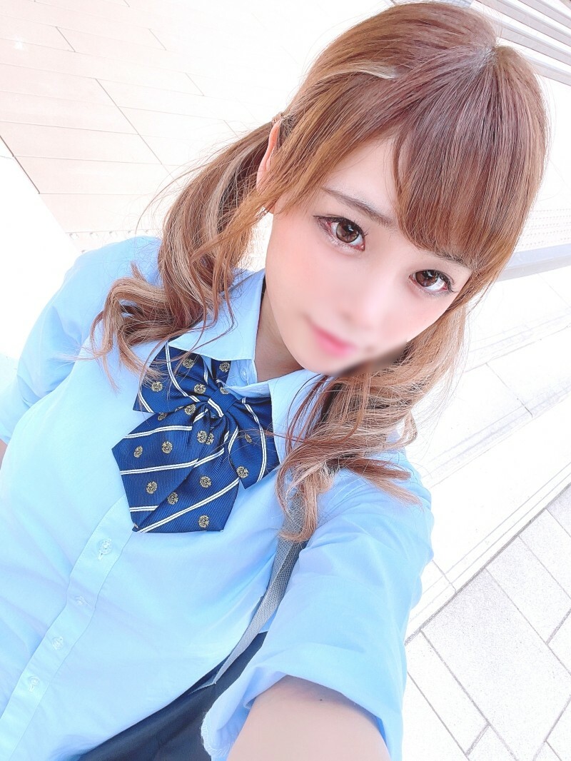 FC2-PPV-2518290 [外观] 宅男友好 Yurufuwa Gal J 从车里的口交中带入 SEX 爸爸现场奇闻趣事数据洩露 [JxK]在线观看