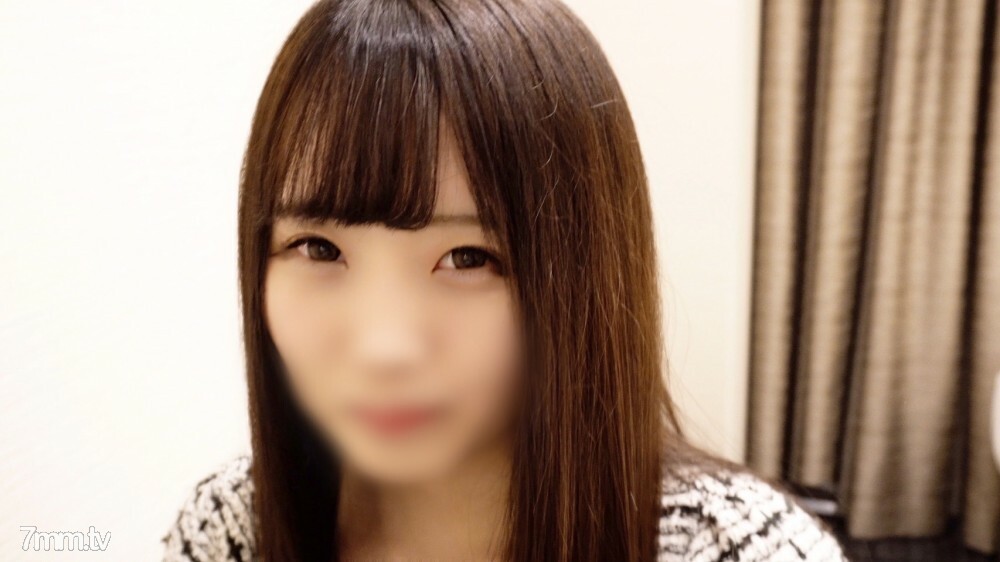 FC2-PPV-2522121 [外观] [未经审查] [第一枪] 19岁的现役学生Yua-chan。啤酒卖家兼职闷闷不乐的猫与粘肉褶皱和僵硬的叔叔公鸡几乎在三振出局的边缘，黄色骯脏的老叔叔牛奶场外本垒打。在线观看